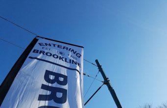 Boston Marathon’s Team Hoyt Rolls Through Brookline And The Crowd Goes Wild